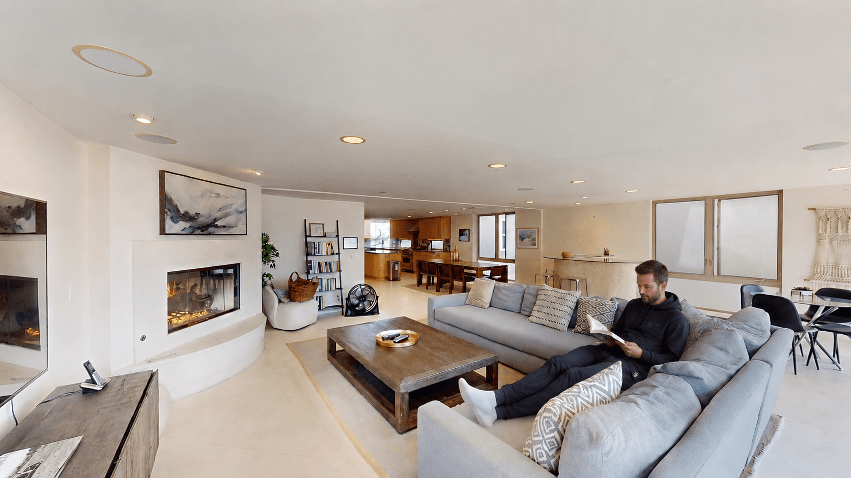 Mandalay Beach House 2 of 4